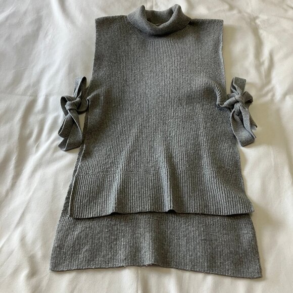 Veronika Maine | Grey Turtleneck Open Side Tie Hi-Low Sweater Vest | OS - Picture 3 of 10